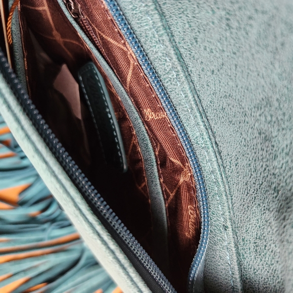 NIB Wrangler Embroidered Thunderbird Aztec Fringe Crossbody in Turquoise - Picture 5 of 7